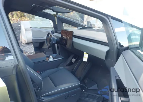 2025 Tesla Cybertruck All-Wheel Drive из США, поврежденный, VIN 7G2CEHED0SA074560